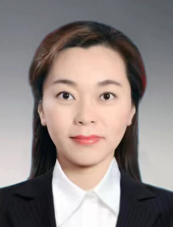 金莹 党委委员、副主任