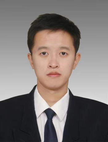 姜俊宇 党委委员、副主任